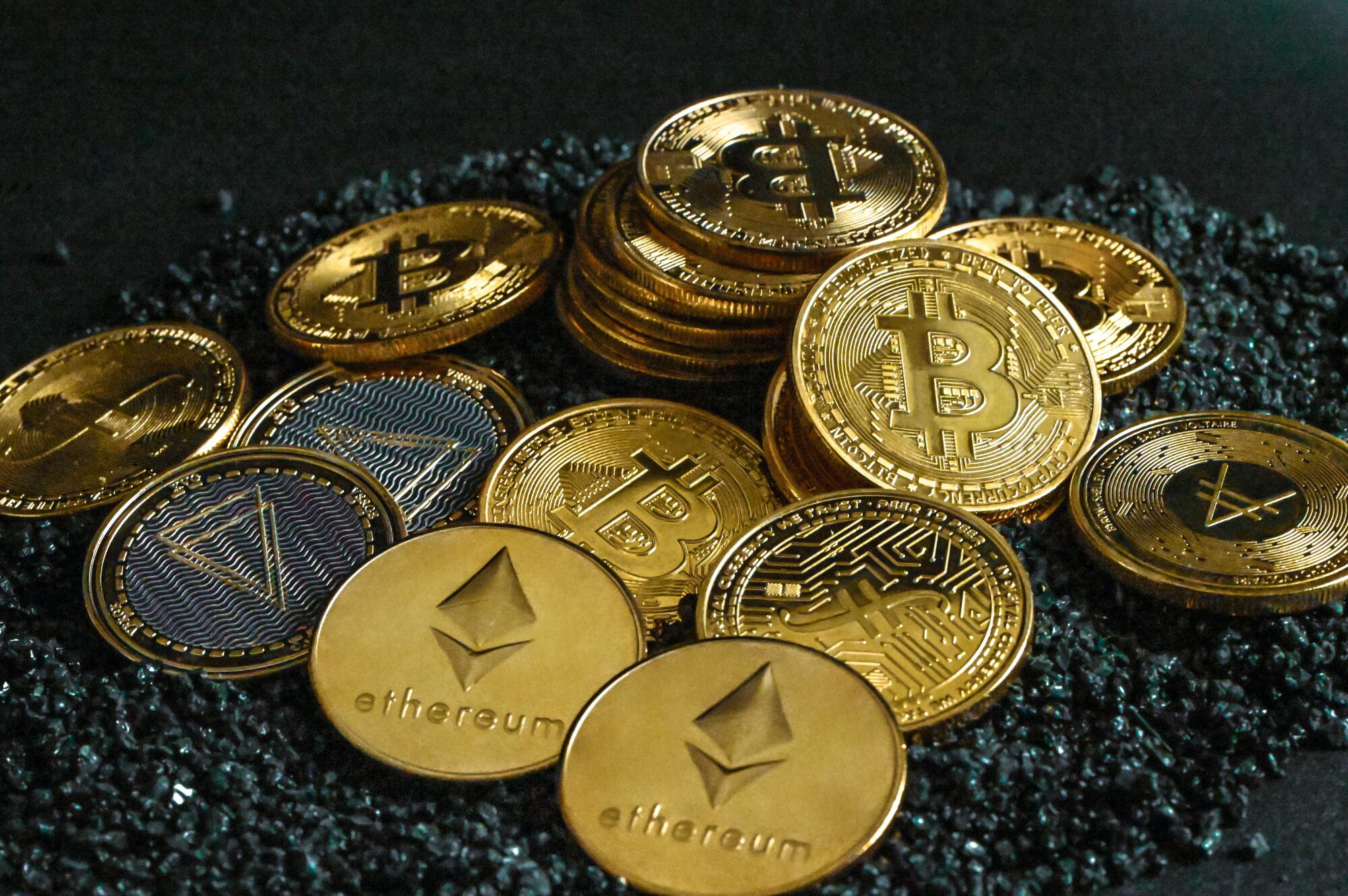 Cryptocurrency Investment, Top Coins to Watch in 2024